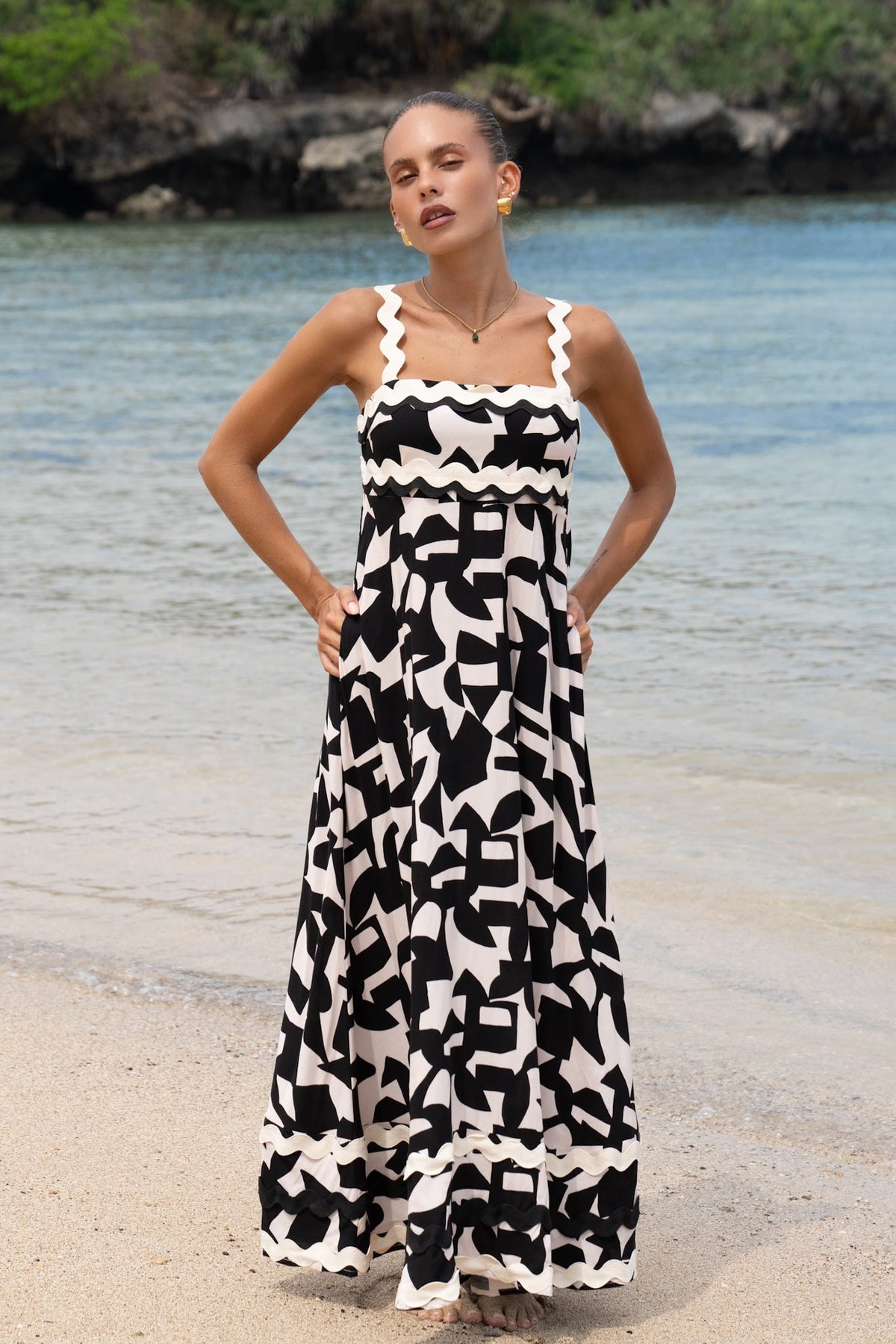 Black Abstract  Beige  Maxi Dress