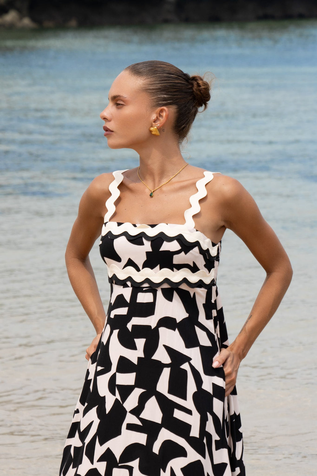 Black Abstract  Beige  Maxi Dress