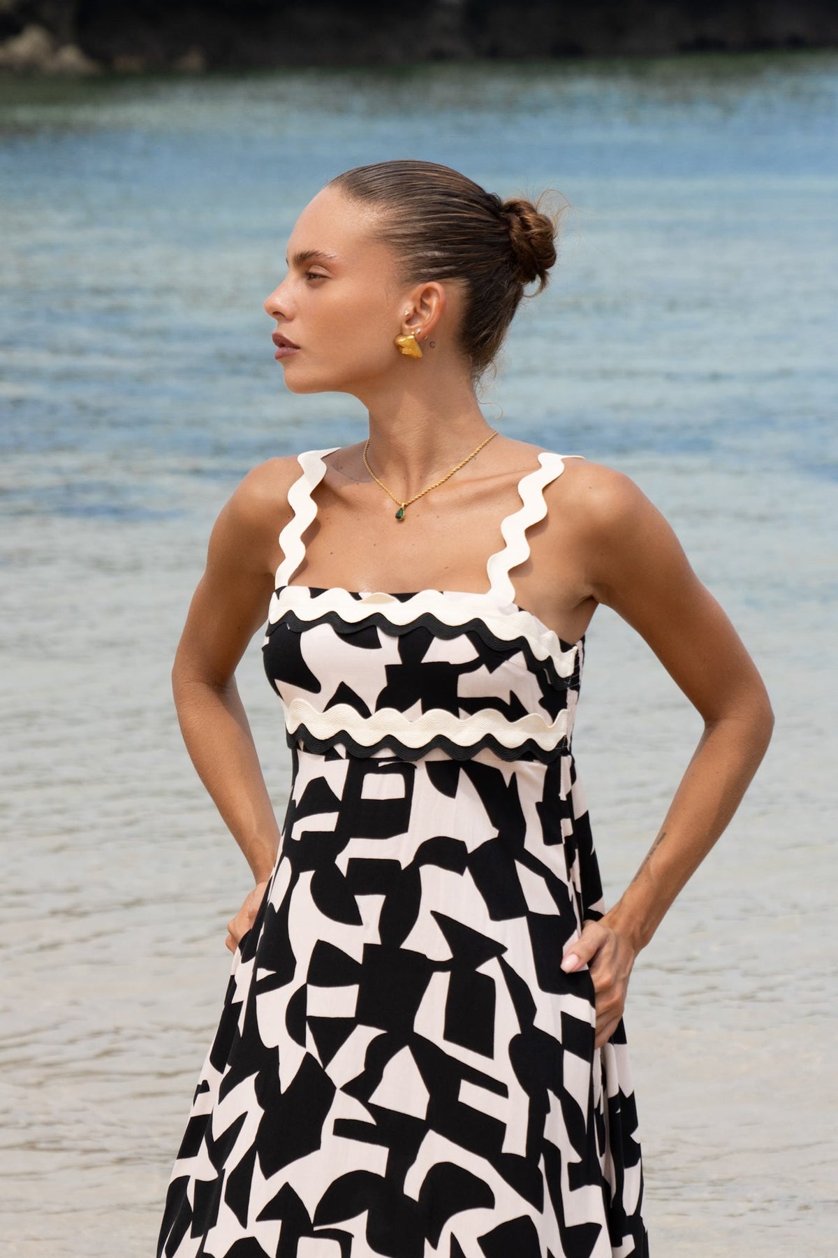 Black Abstract  Beige  Maxi Dress