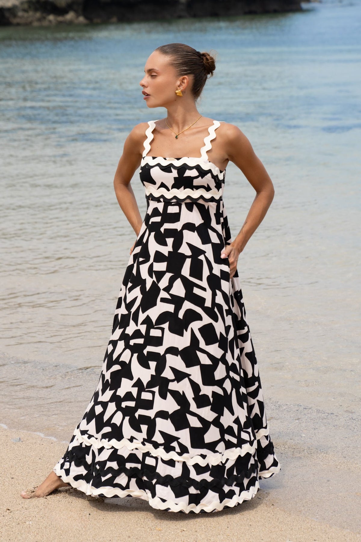 Black Abstract  Beige  Maxi Dress