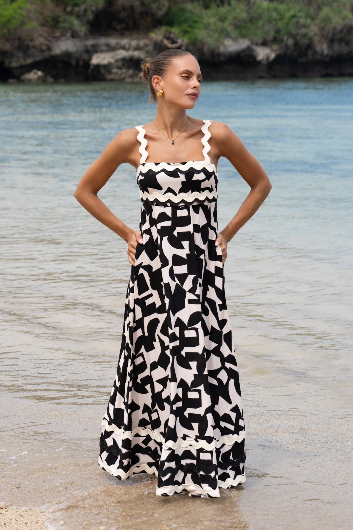 Black Abstract  Beige  Maxi Dress