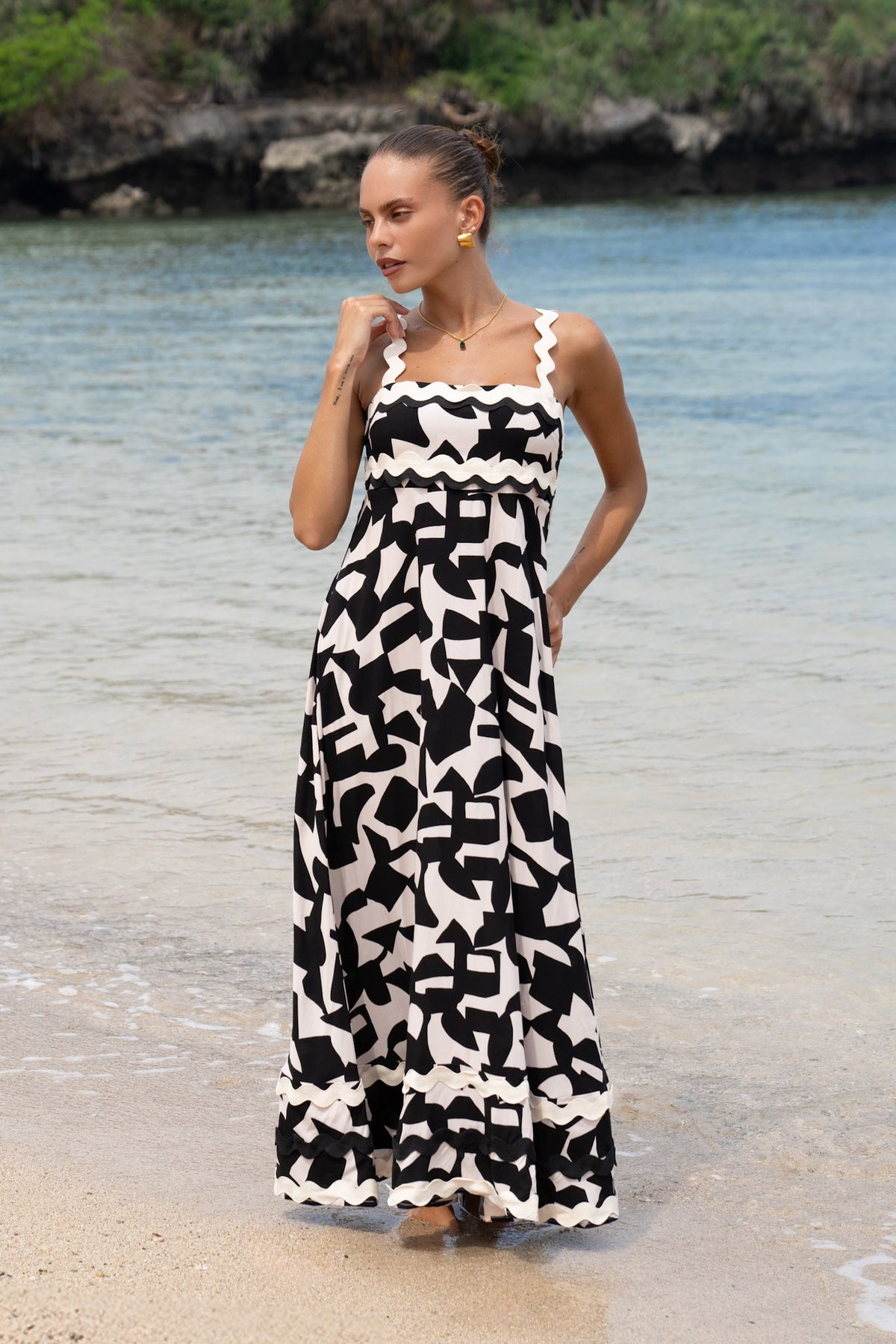 Black Abstract  Beige  Maxi Dress