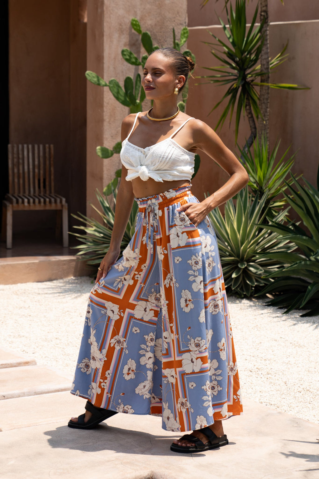 Blue Floral Wide Leg Cropped Pants