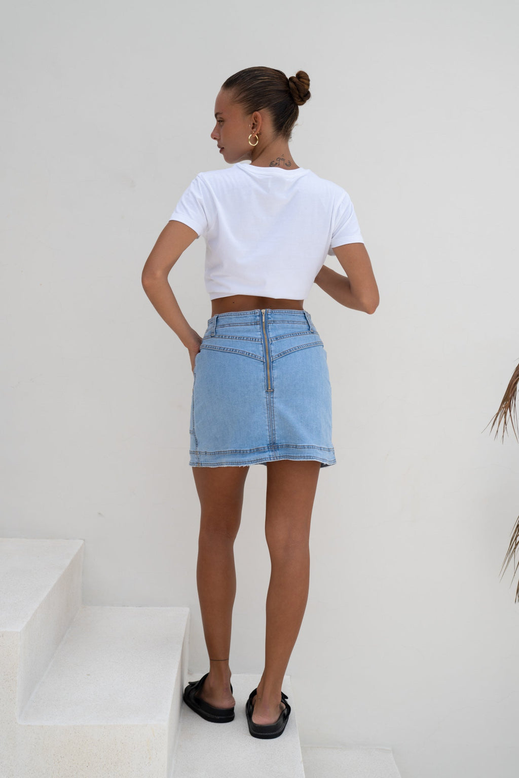 White Mini Flower Cropped T-Shirt