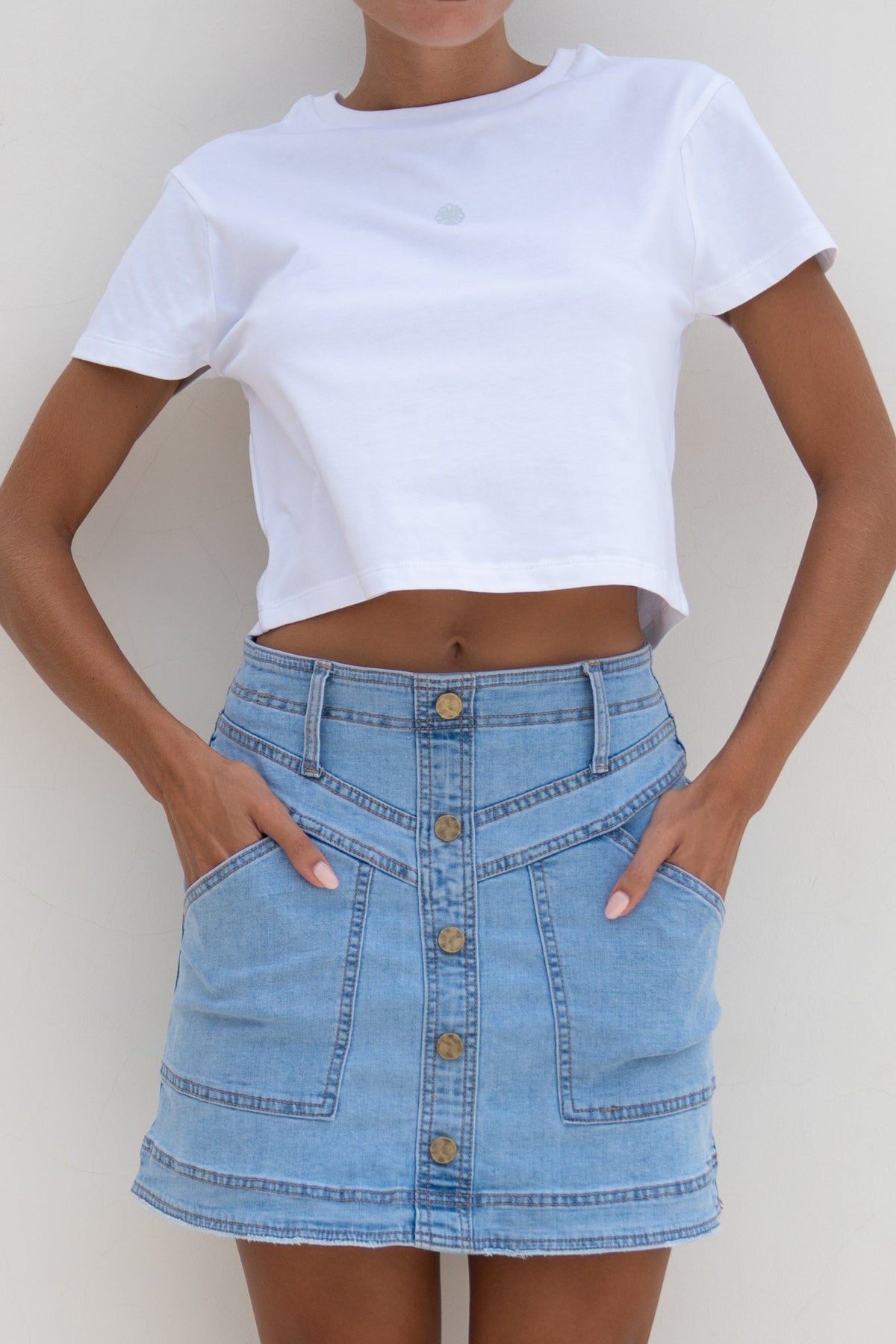 White Mini Flower Cropped T-Shirt