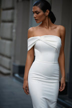 Ivory Classy midi dress with open neckline - Milla